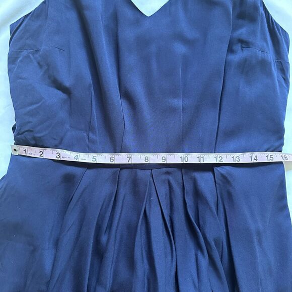 Modcloth sz L Sleeveless Dress V-neck Fit and Flare Blue Back Zip‎ and Bow - EUC - Picture 4 of 8